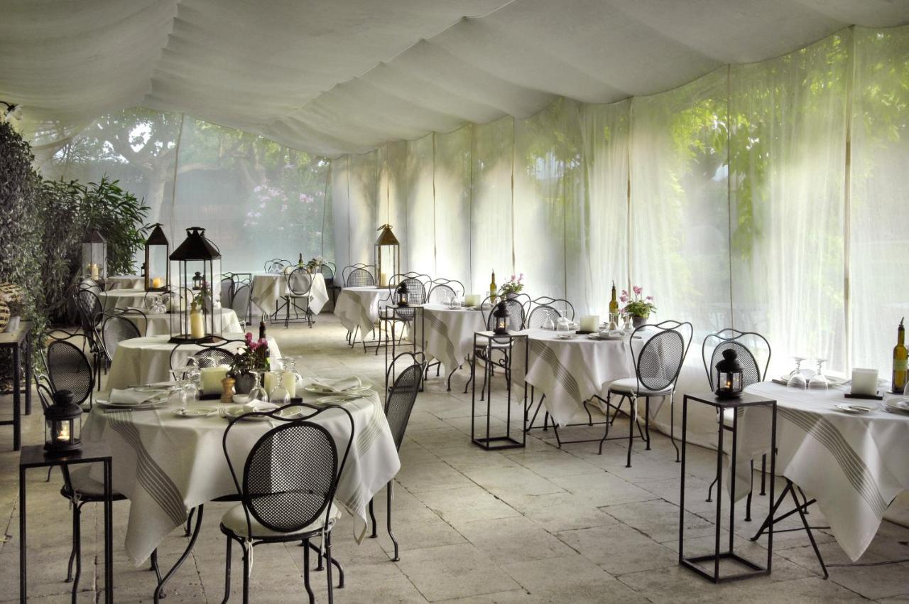 Le Mas De Peint - Hotel Et Restaurant Arles Exterior foto